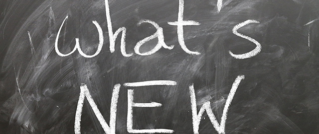 News Wandtafel mit Beschriftung What's New